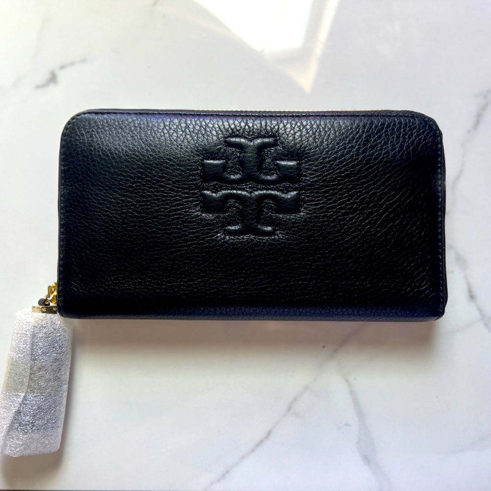Tory Burch- Thea calf skin leather continental wallet… New with tags